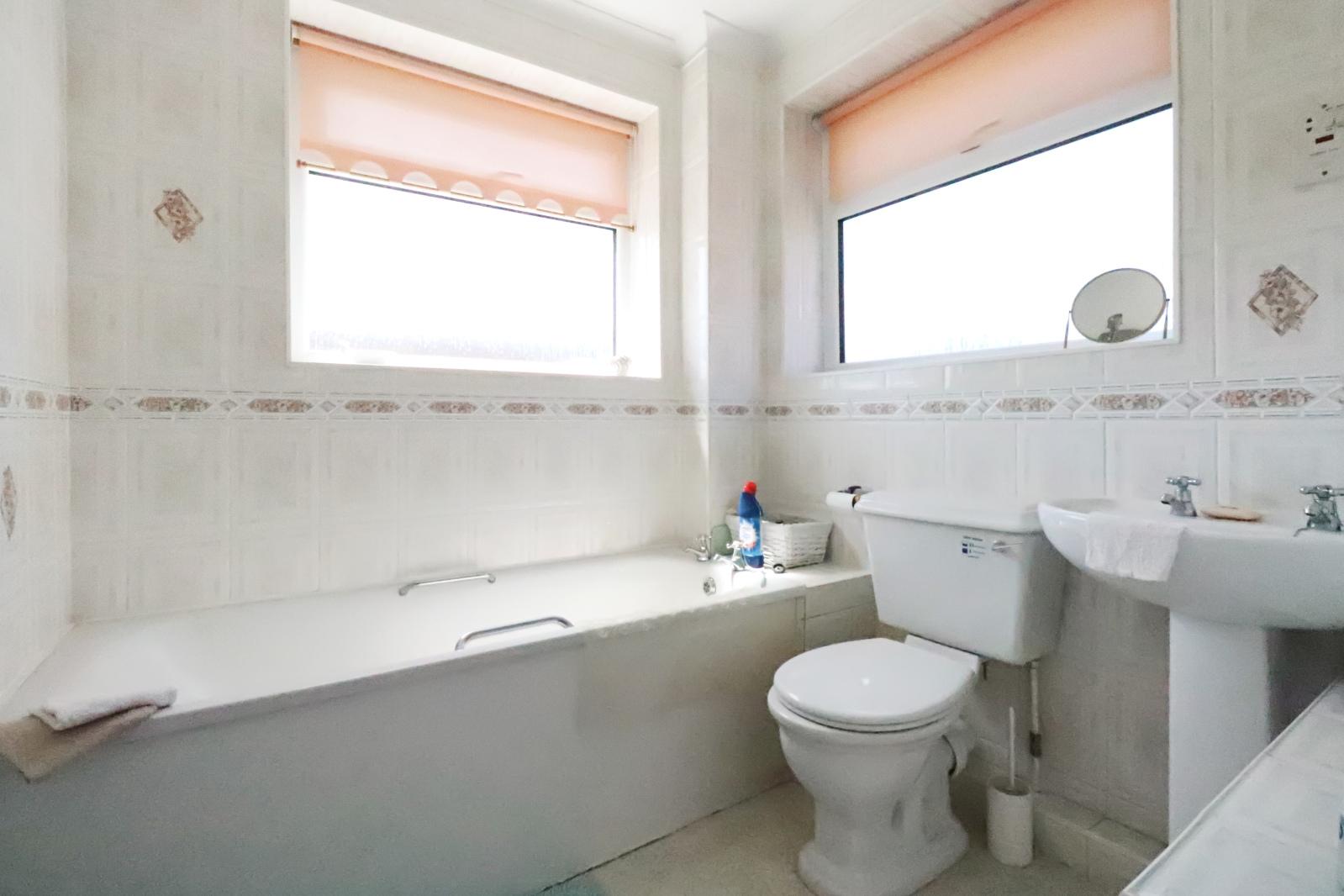 3 bedroom house for sale in Belvedere | Robinson Jackson