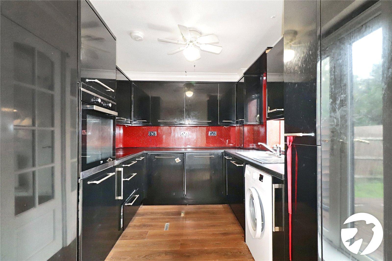 2 bedroom house for sale in London | Robinson Jackson