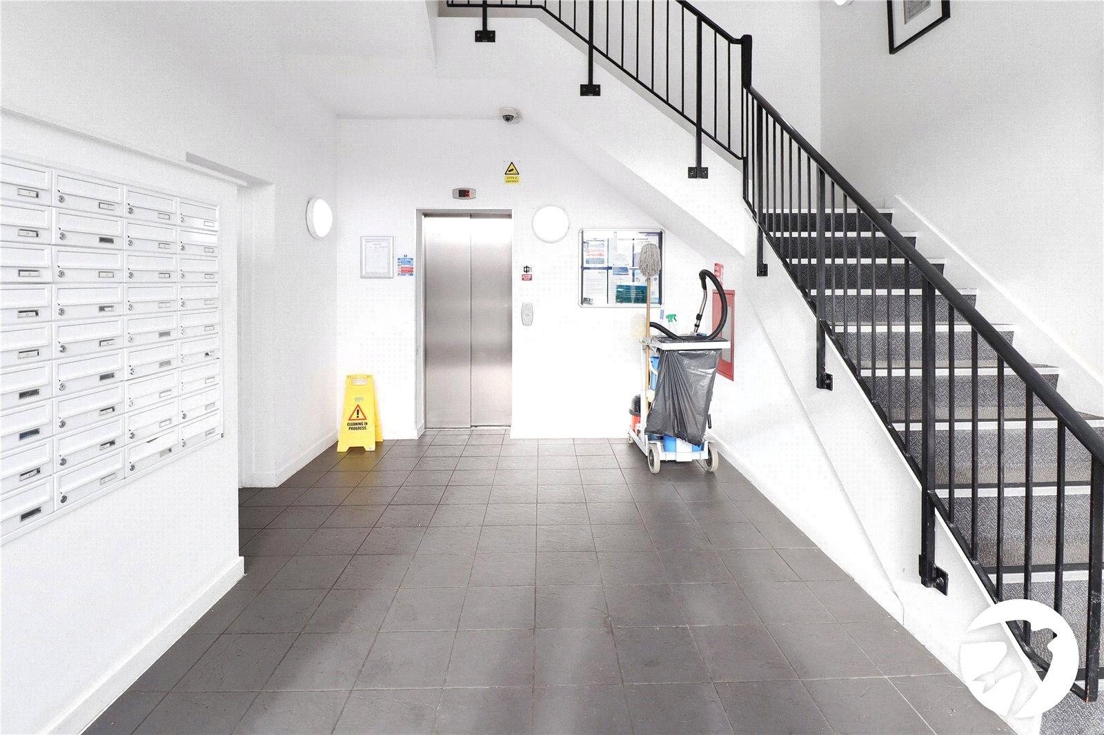 2 bedroom property for sale in  | Robinson Jackson