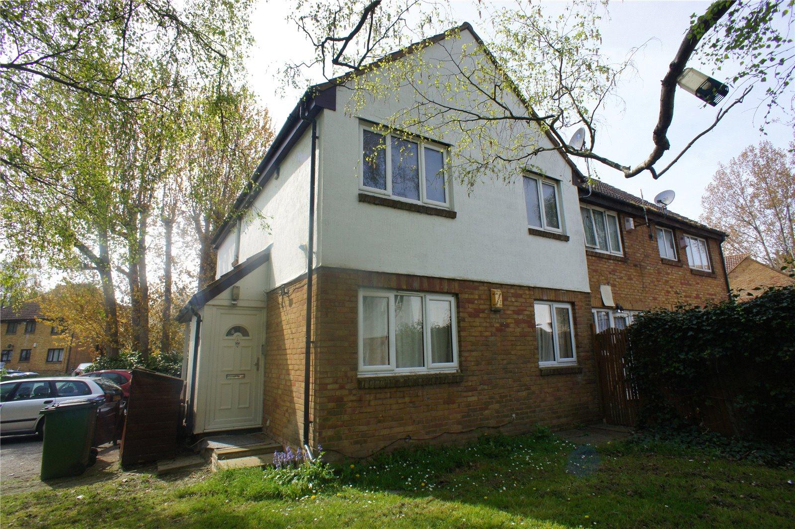 2 bedroom property for sale in Thamesmead | Robinson Jackson