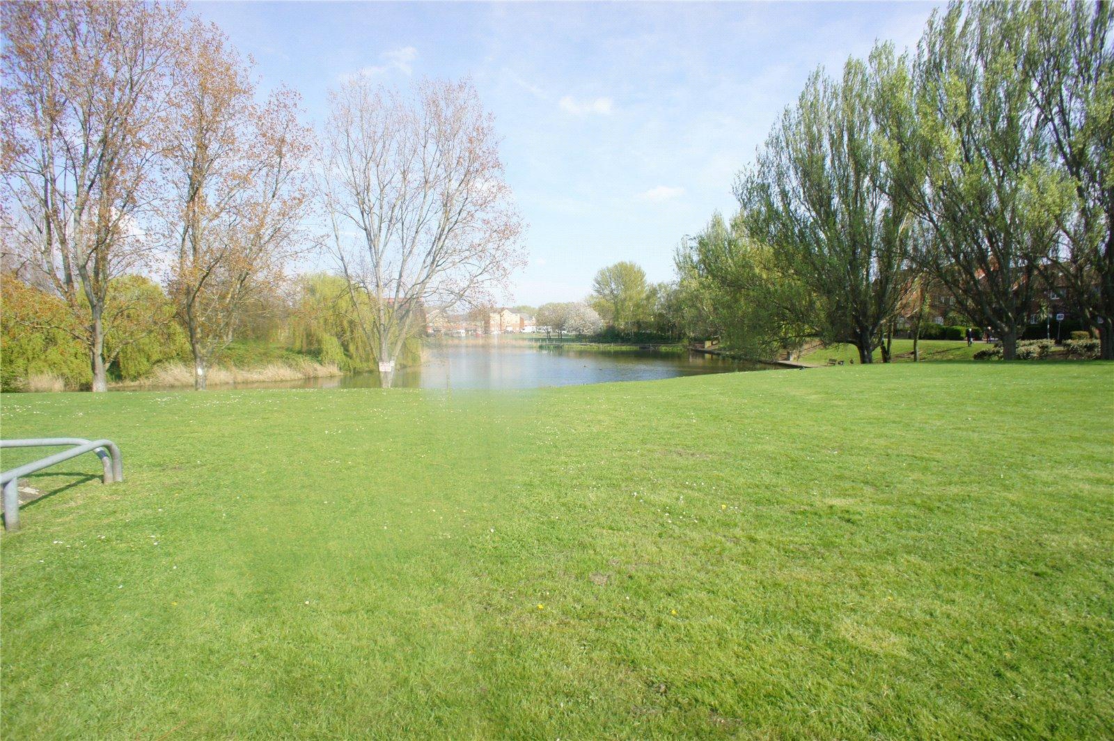 2 bedroom property for sale in Thamesmead | Robinson Jackson