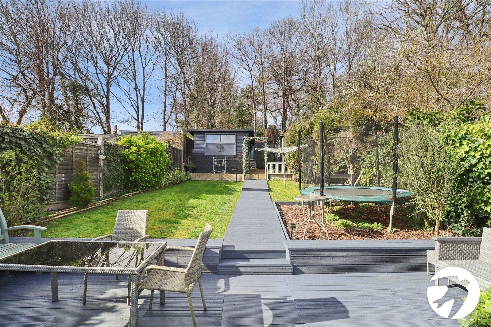 4 bedroom bungalow for sale in Erith | Robinson Jackson