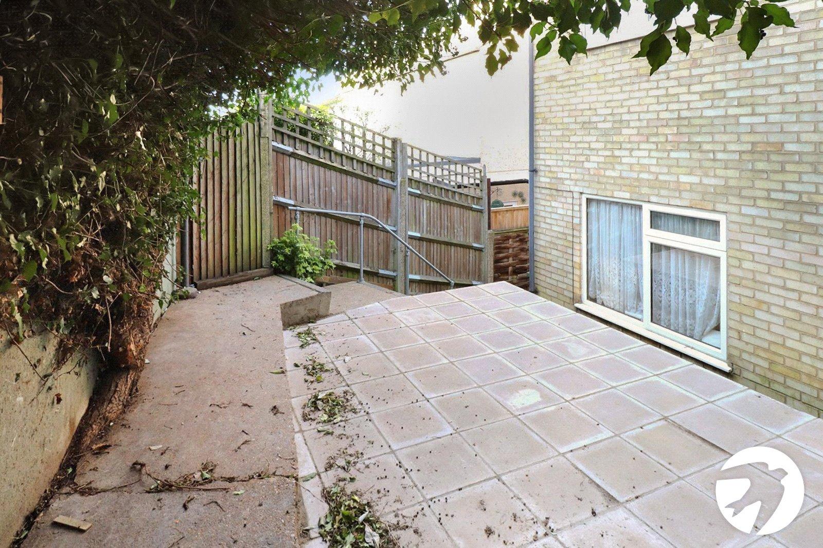 2 bedroom property for sale in Belvedere | Robinson Jackson