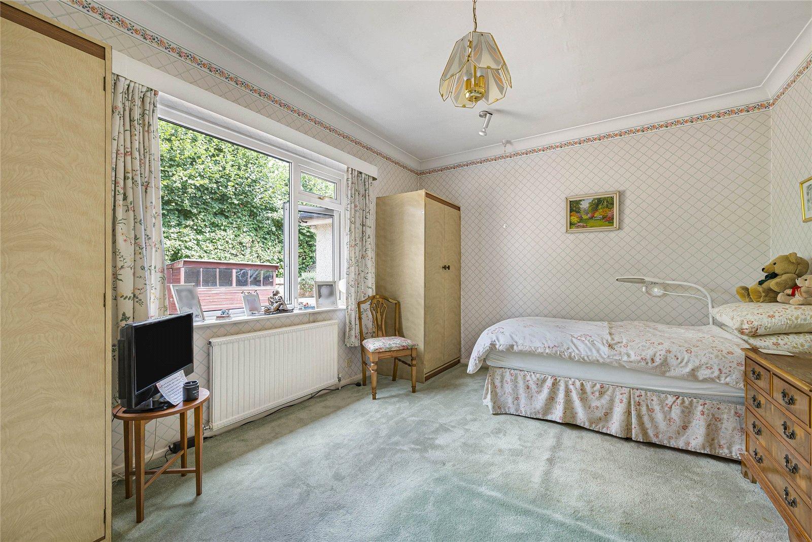 3 bedroom bungalow for sale in Bexley | Robinson Jackson