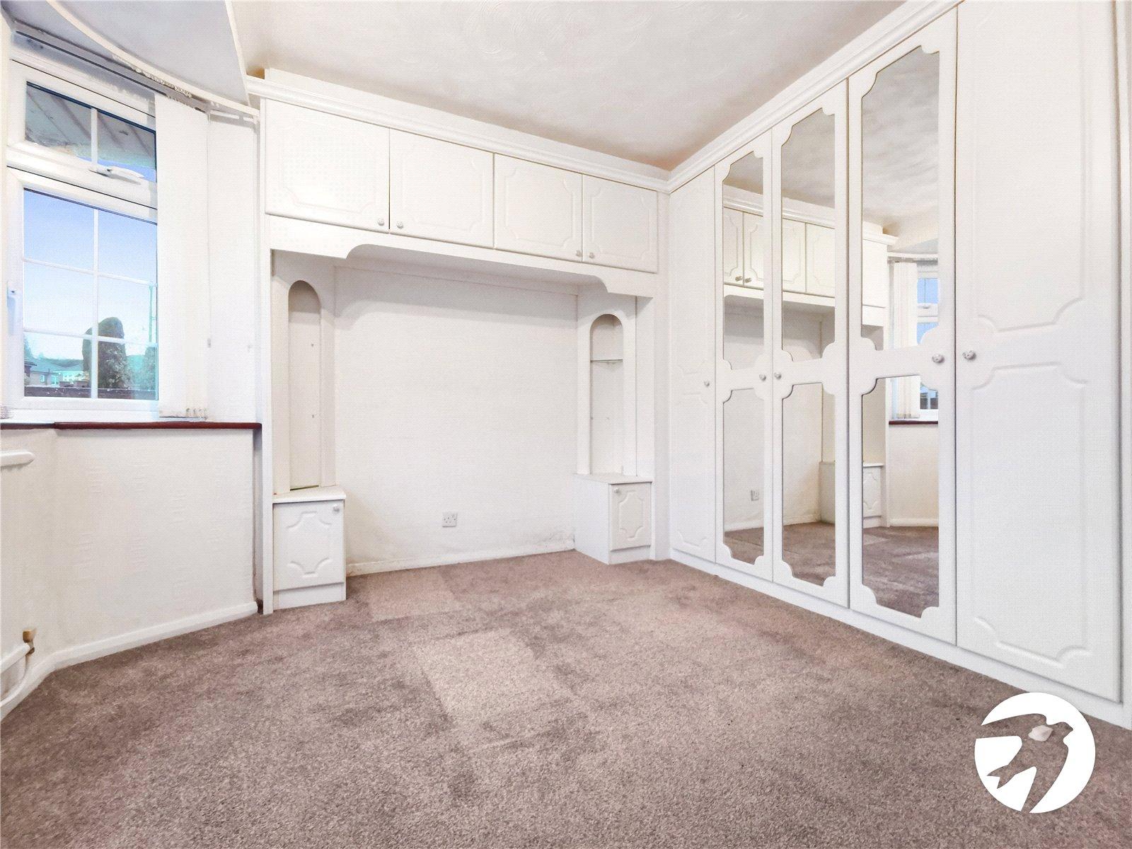 3 bedroom bungalow for sale in Dartford | Robinson Jackson