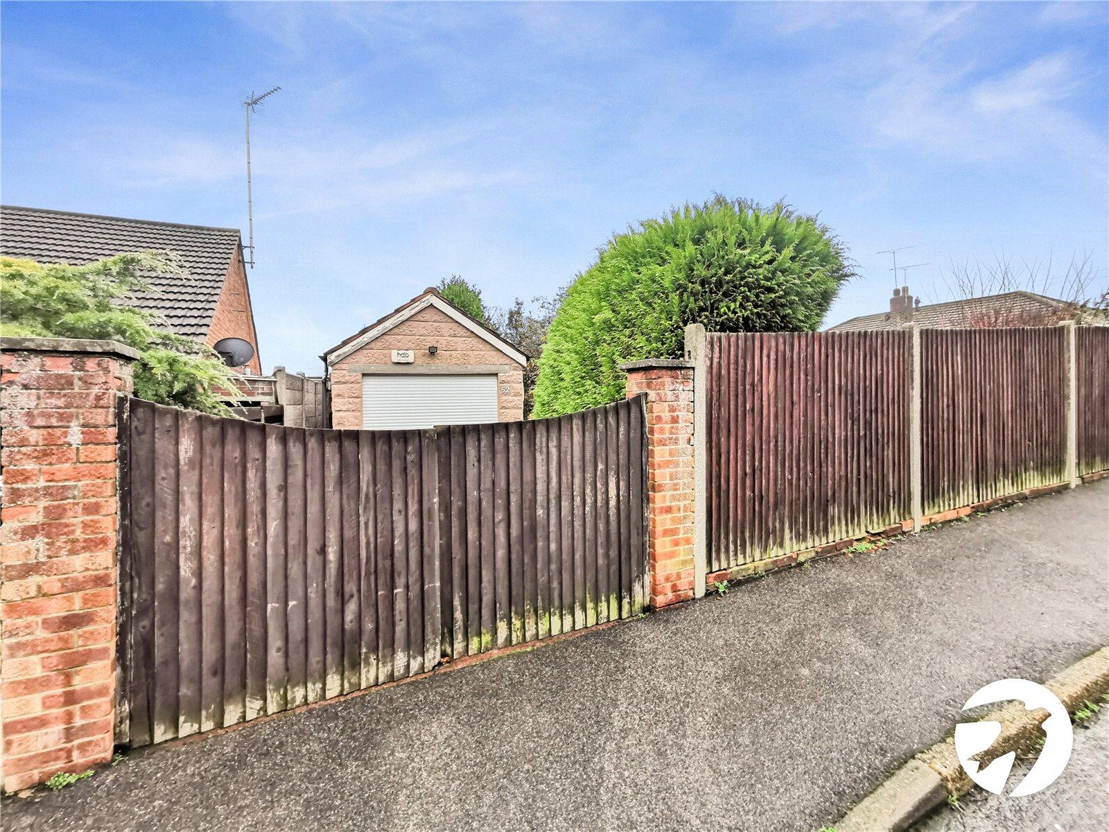 3 bedroom bungalow for sale in Dartford | Robinson Jackson