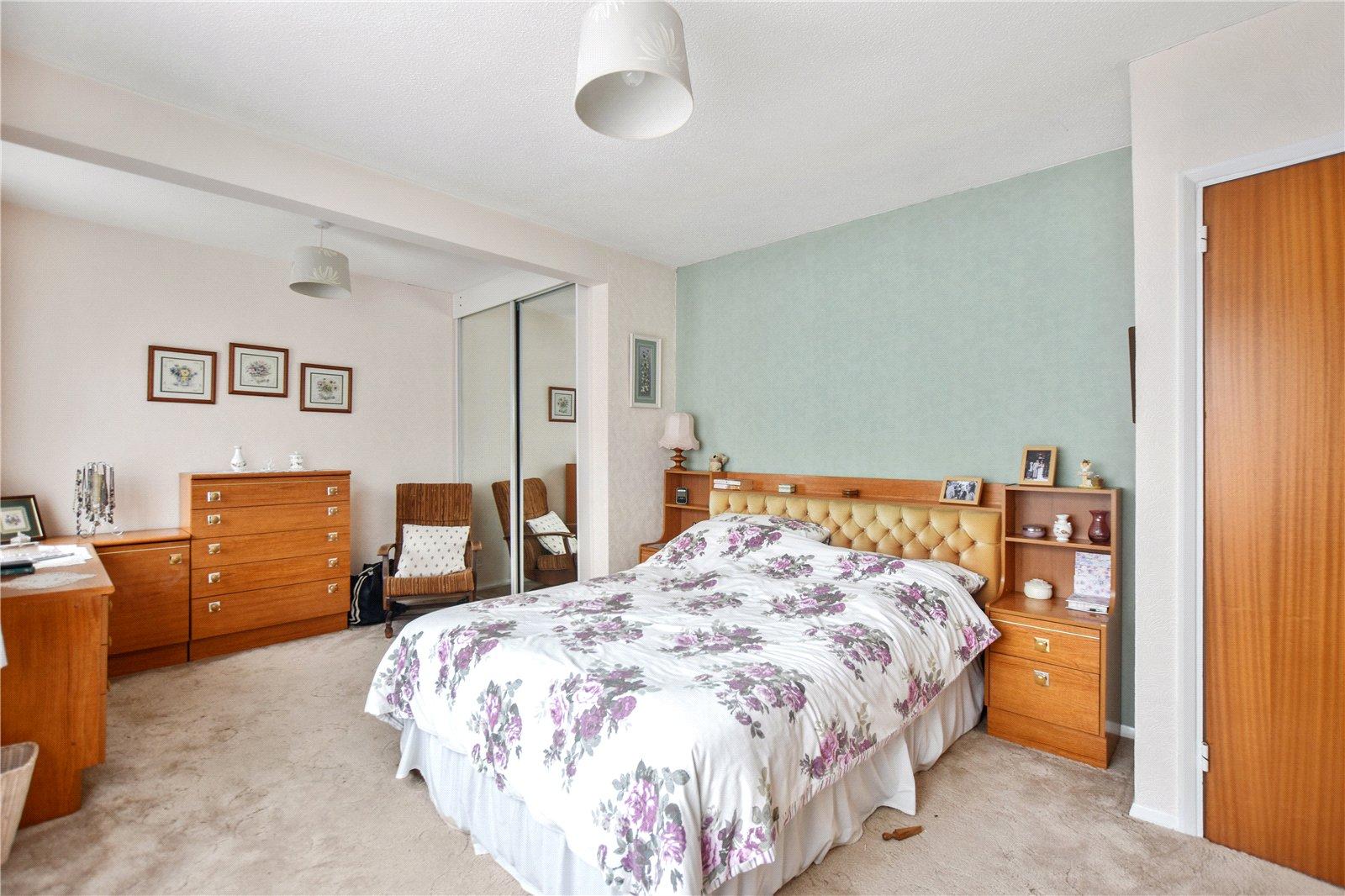 3 bedroom bungalow for sale in Dartford | Robinson Jackson