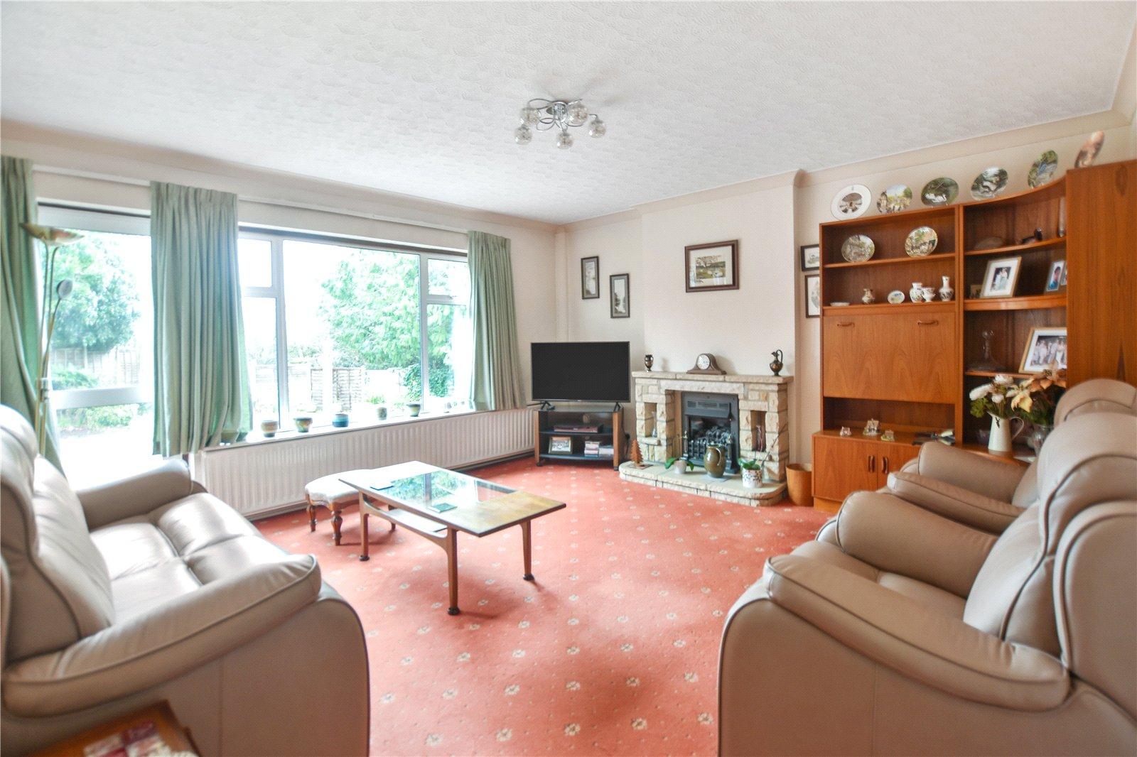 3 bedroom bungalow for sale in Dartford | Robinson Jackson