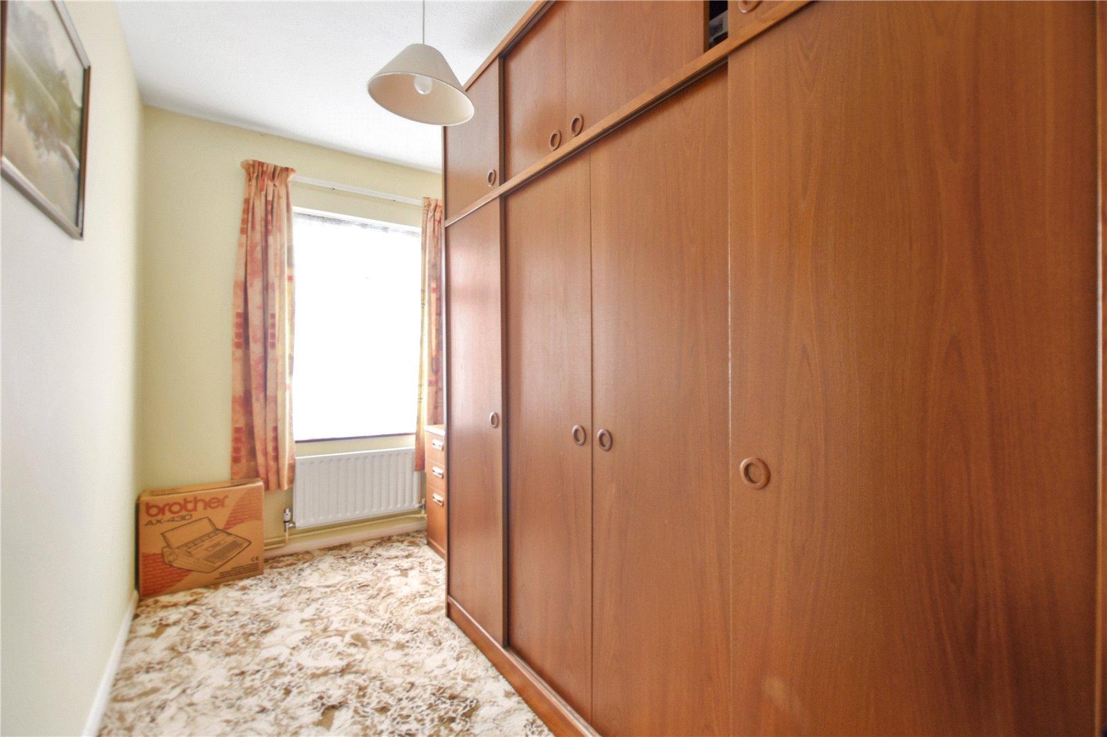 3 bedroom bungalow for sale in Dartford | Robinson Jackson