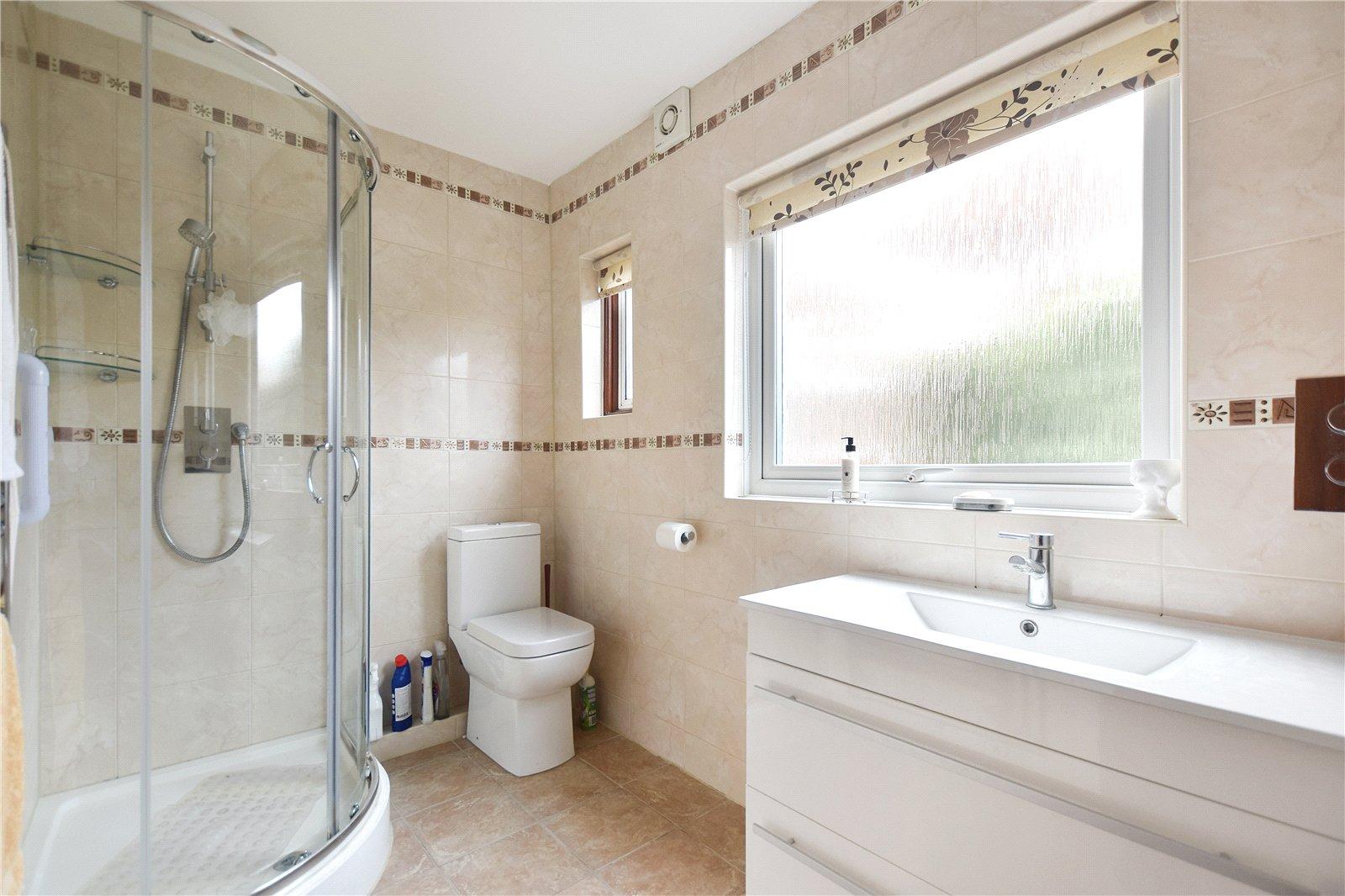 3 bedroom bungalow for sale in Dartford | Robinson Jackson