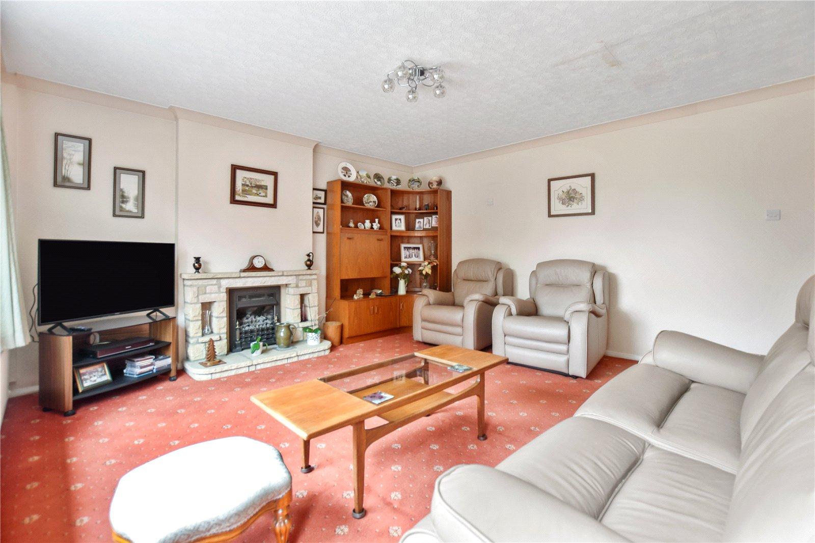 3 bedroom bungalow for sale in Dartford | Robinson Jackson