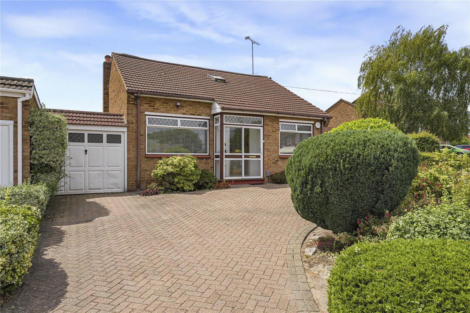 3 bedroom bungalow for sale in Dartford | Robinson Jackson