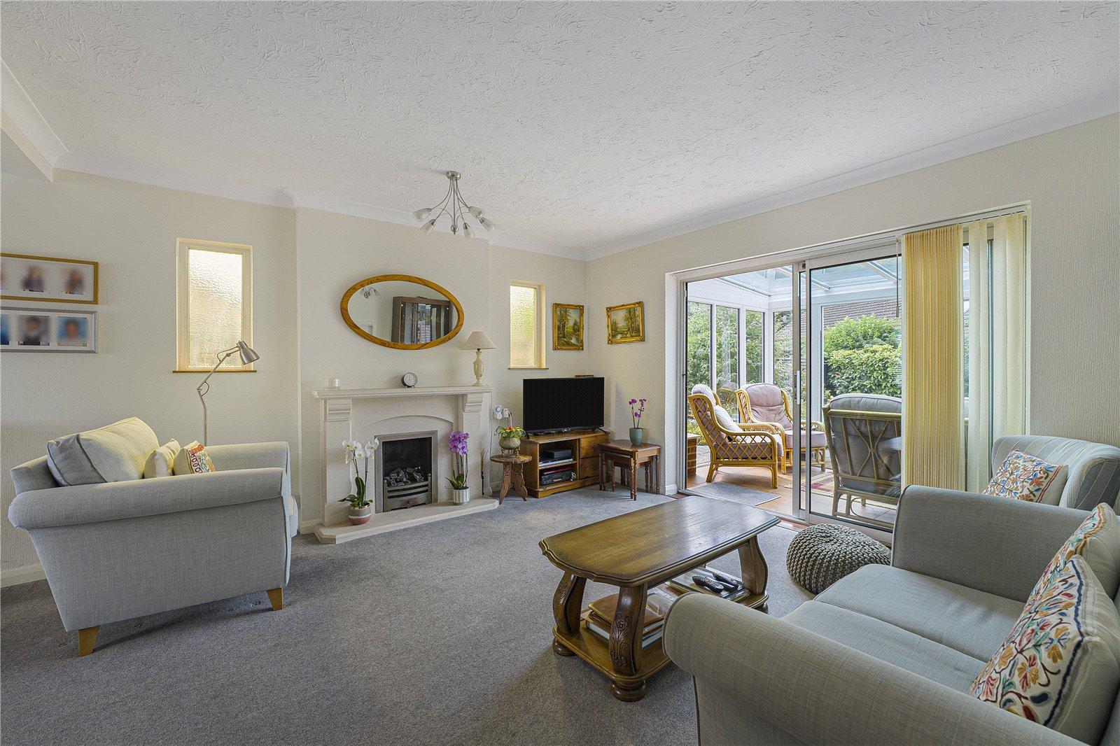 3 bedroom bungalow for sale in Dartford | Robinson Jackson