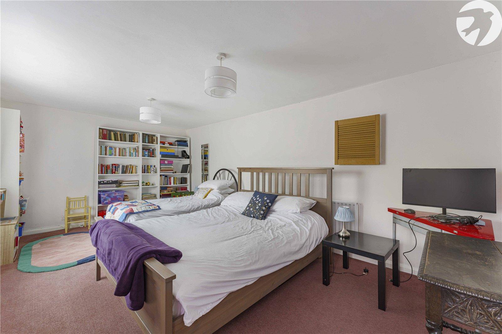 3 bedroom bungalow for sale in Bexley | Robinson Jackson