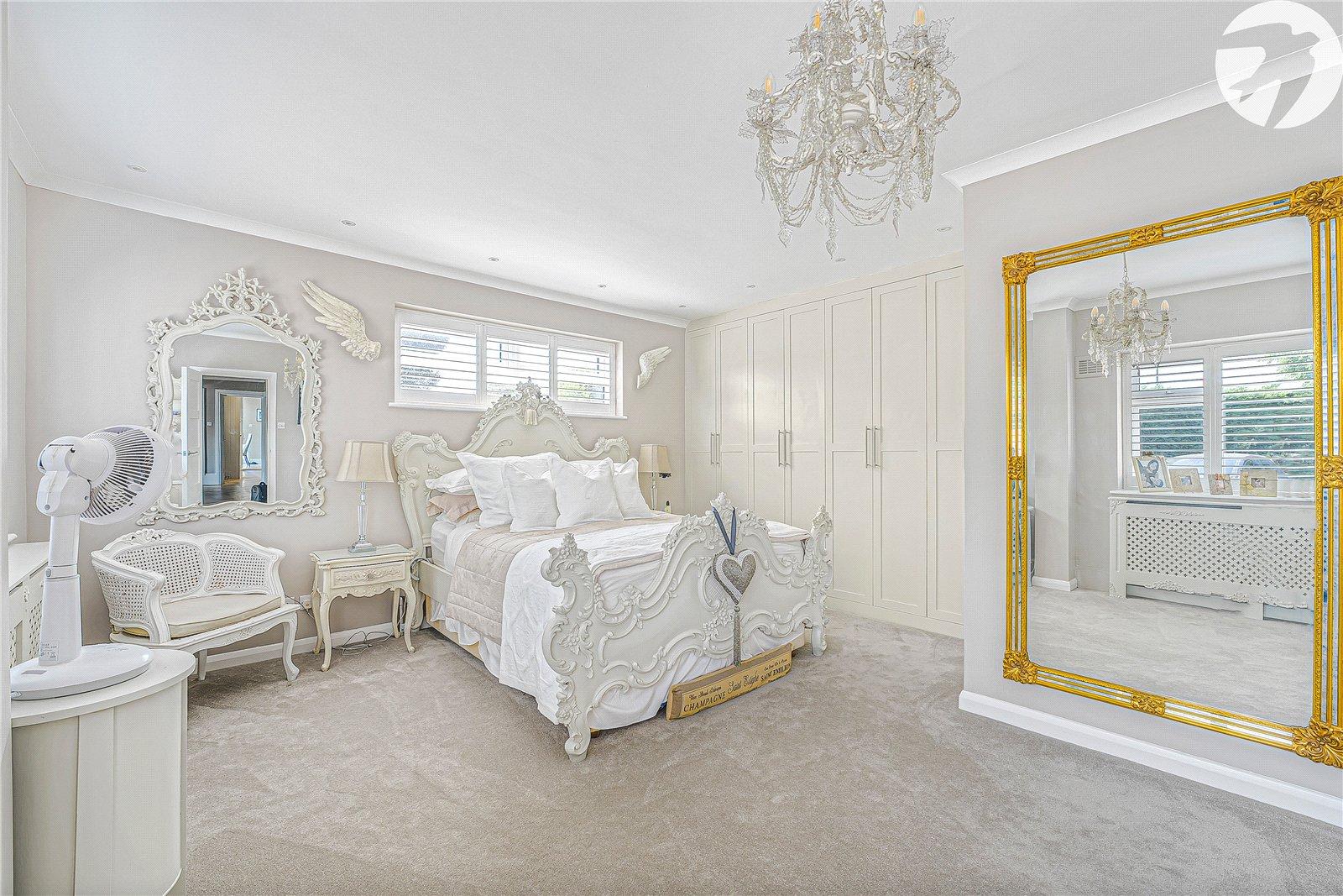 4 bedroom bungalow for sale in Bexley | Robinson Jackson