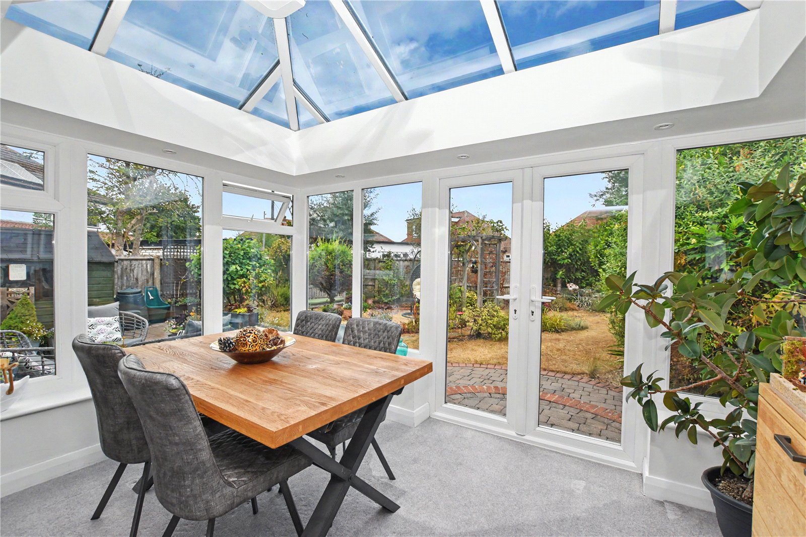 2 bedroom bungalow for sale in Bexleyheath | Robinson Jackson