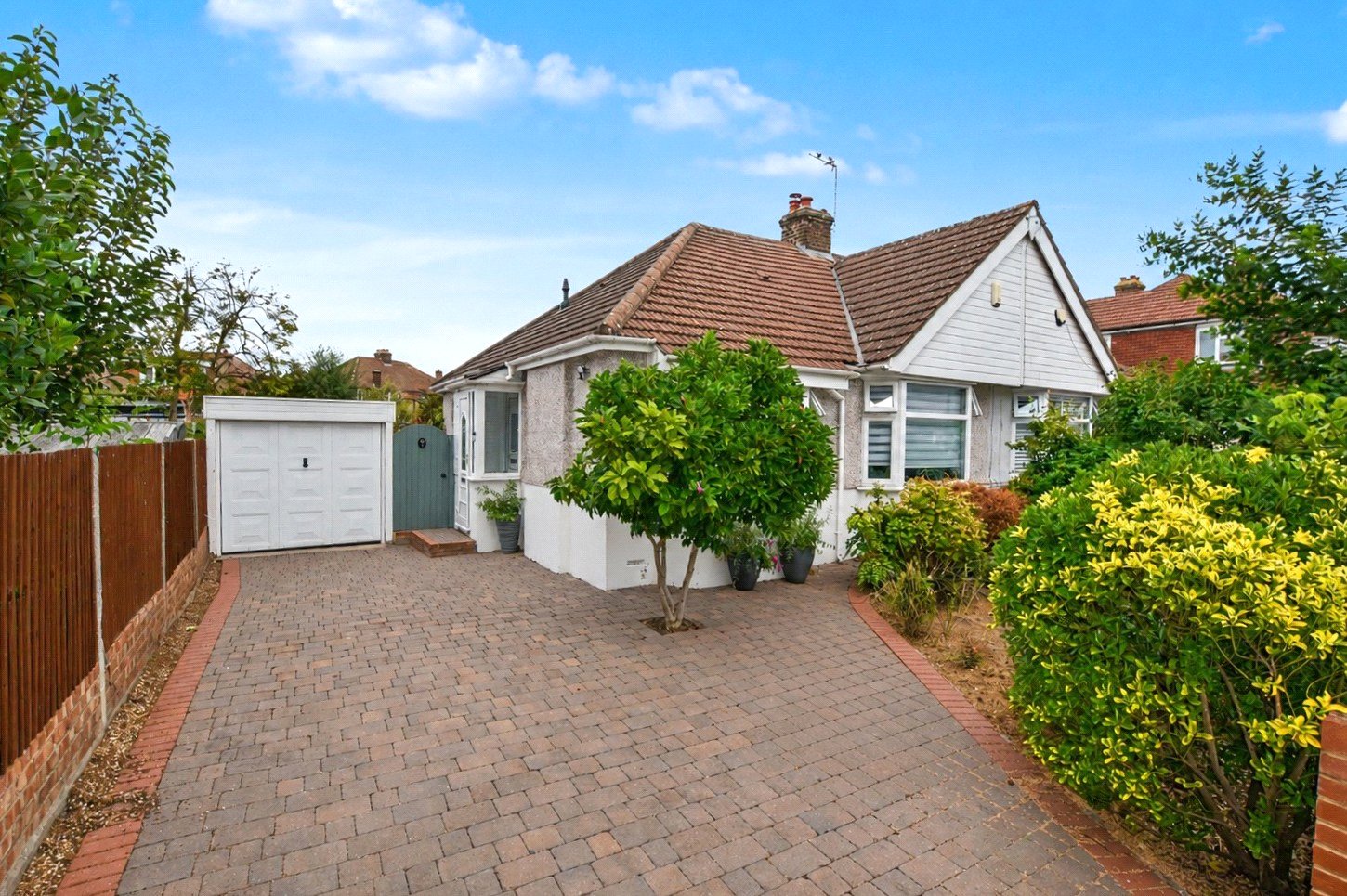 2 bedroom bungalow for sale in Bexleyheath | Robinson Jackson