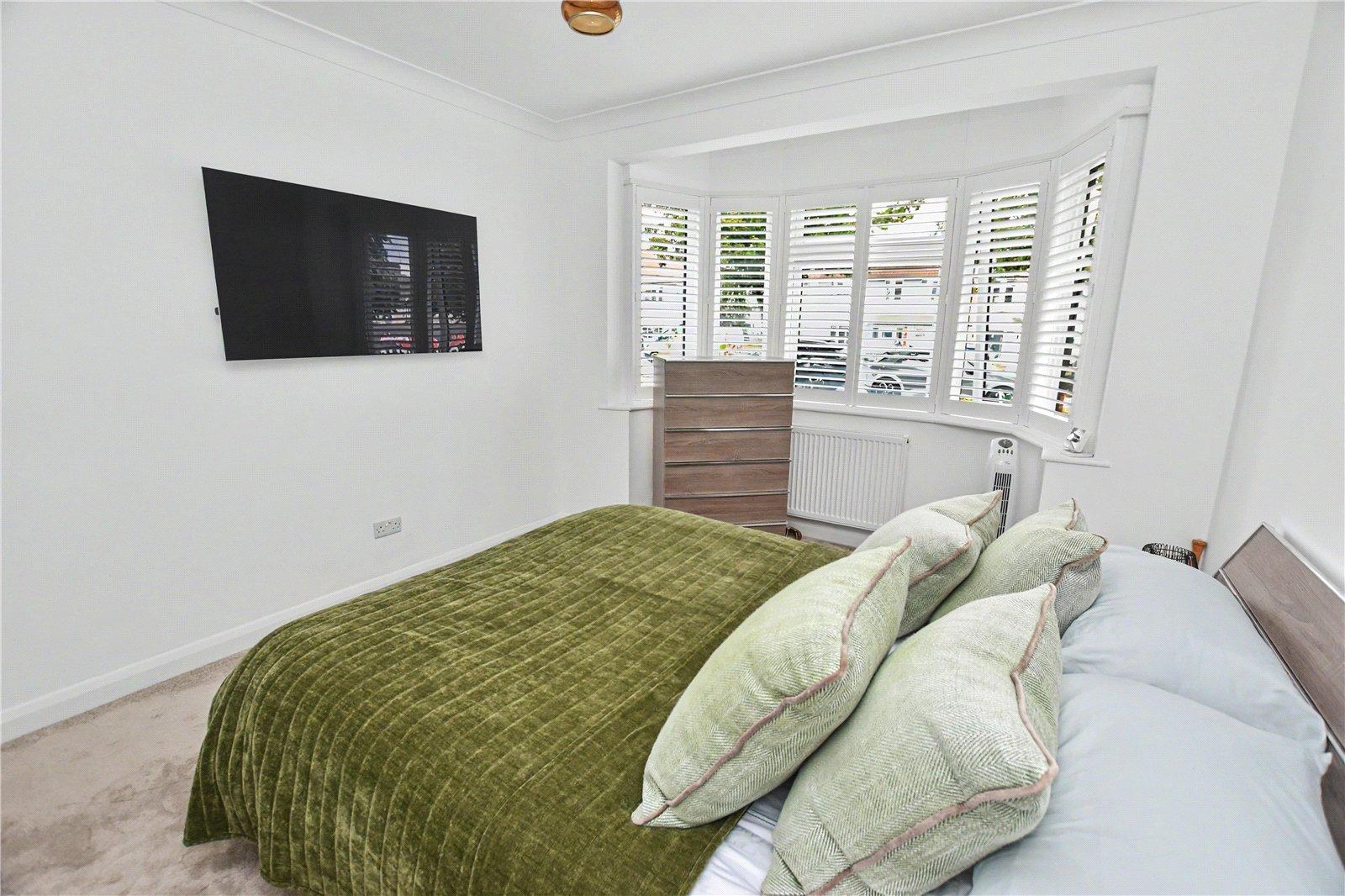 2 bedroom bungalow for sale in Bexleyheath | Robinson Jackson
