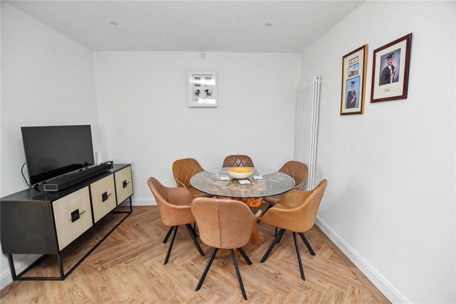 2 bedroom bungalow for sale in Bexleyheath | Robinson Jackson
