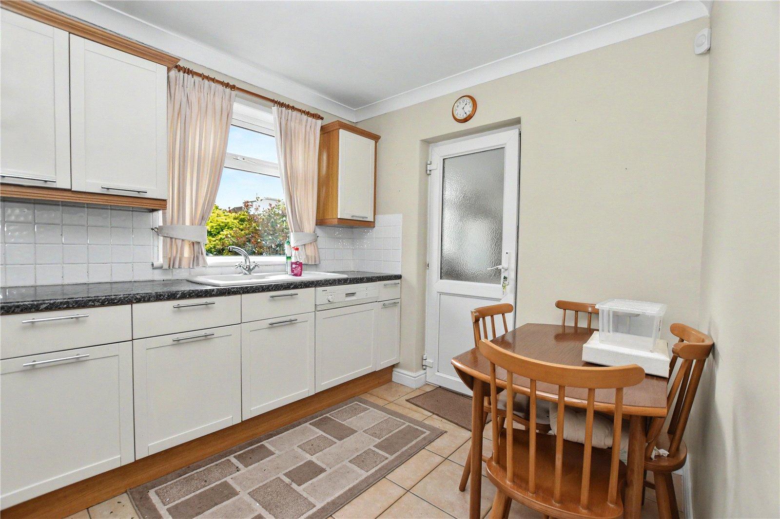 2 bedroom bungalow for sale in Bexleyheath | Robinson Jackson