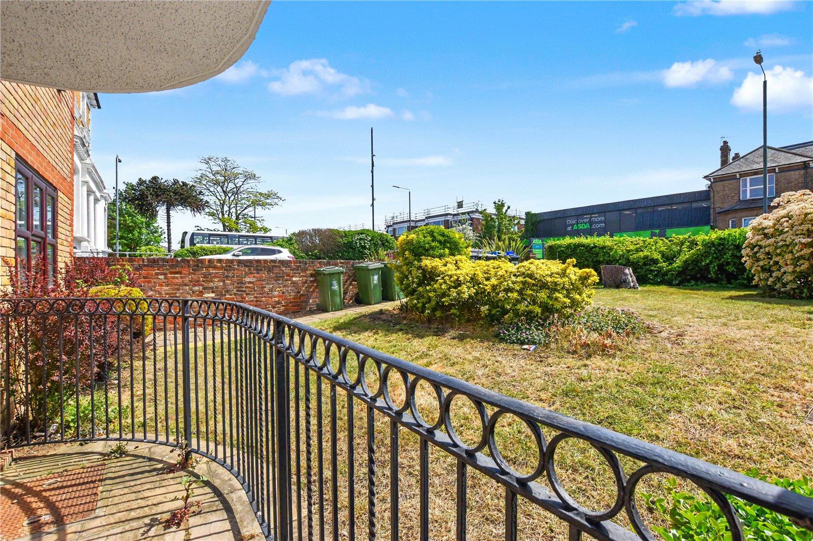 2 bedroom property for sale in Bexleyheath | Robinson Jackson