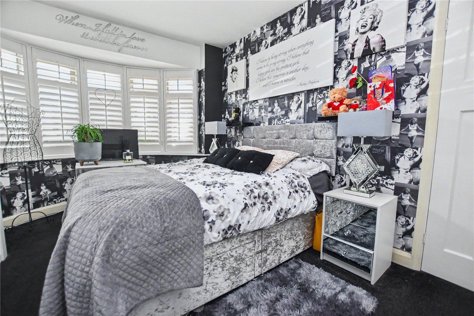 3 bedroom bungalow for sale in Bexleyheath | Robinson Jackson
