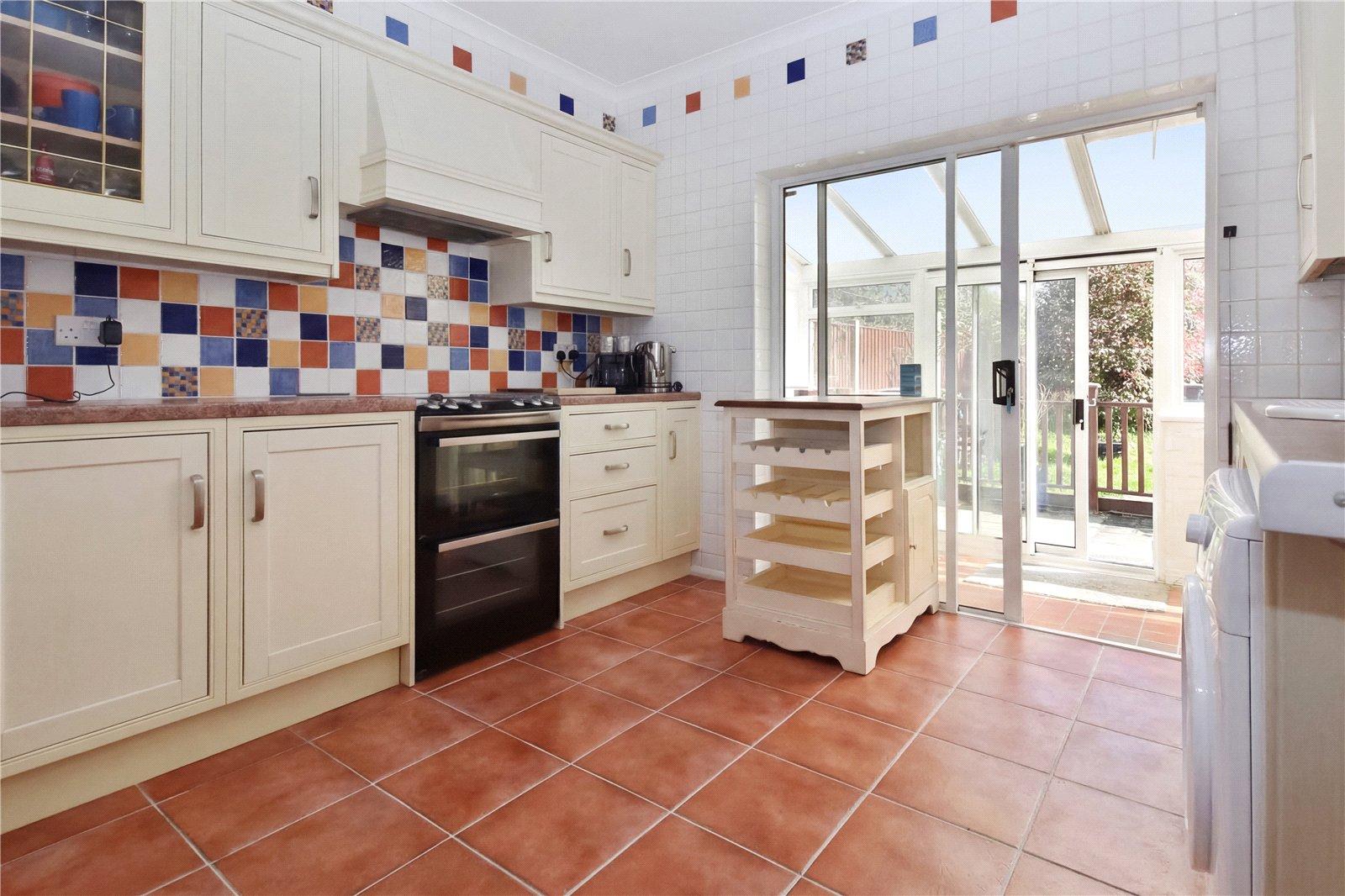 3 bedroom bungalow for sale in Bexleyheath | Robinson Jackson