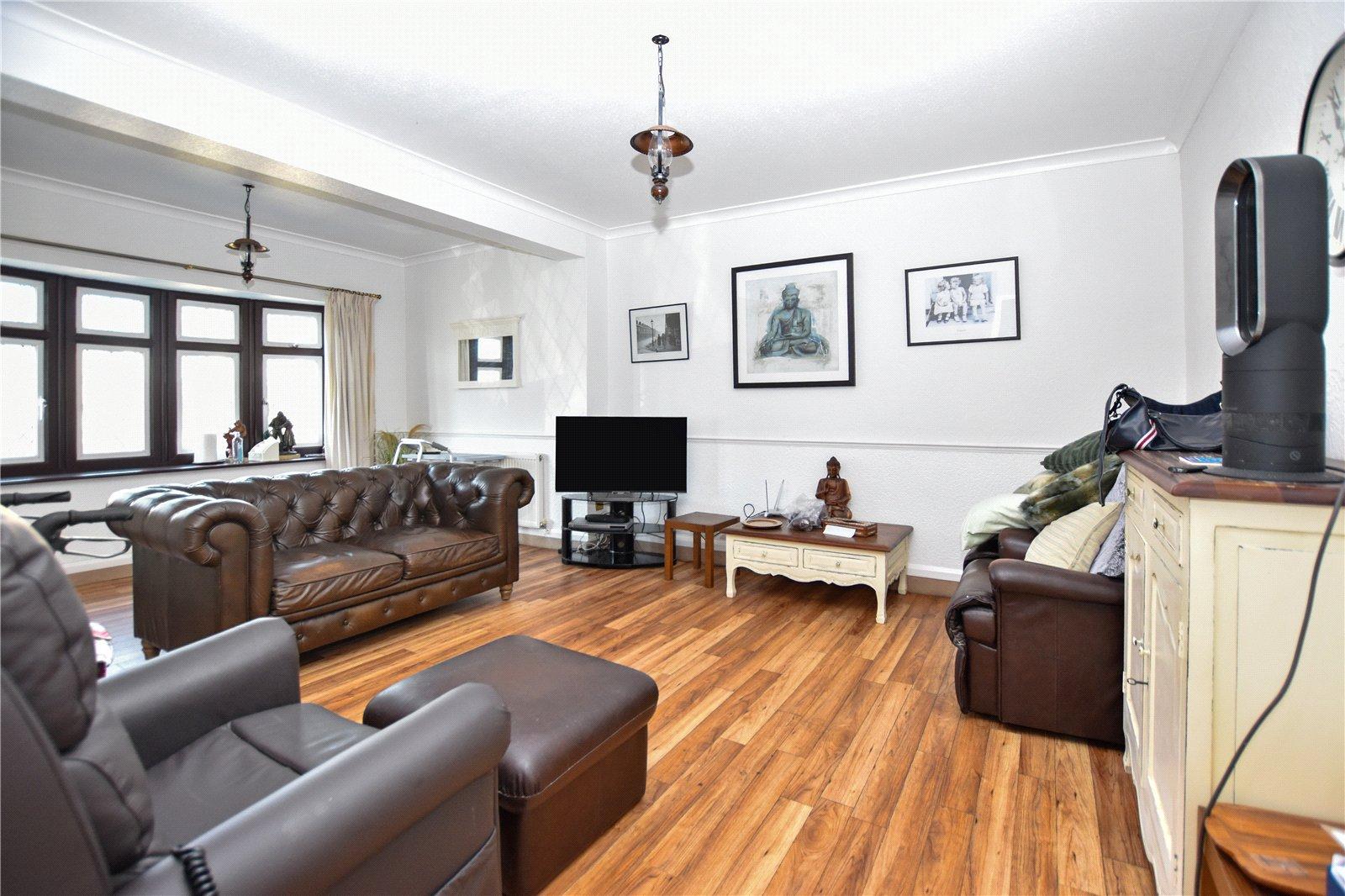 3 bedroom bungalow for sale in Bexleyheath | Robinson Jackson