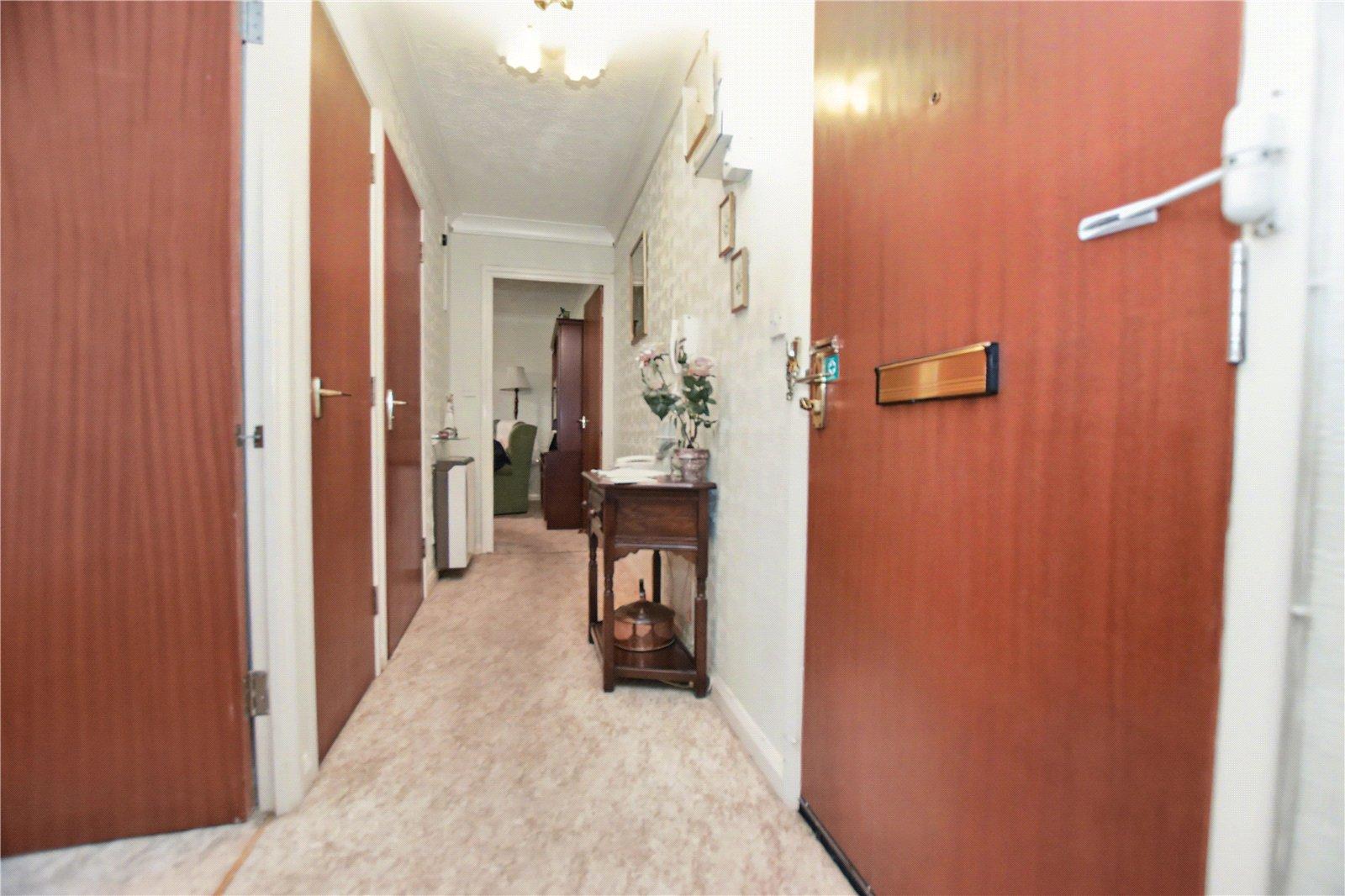 2 bedroom property for sale in Crayford | Robinson Jackson