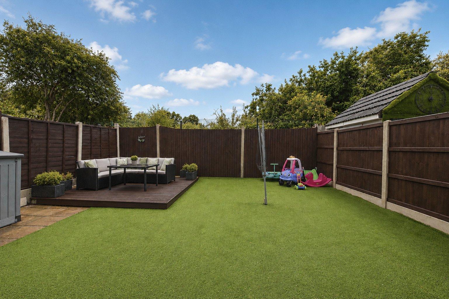 2 bedroom property for sale in Dartford | Robinson Jackson