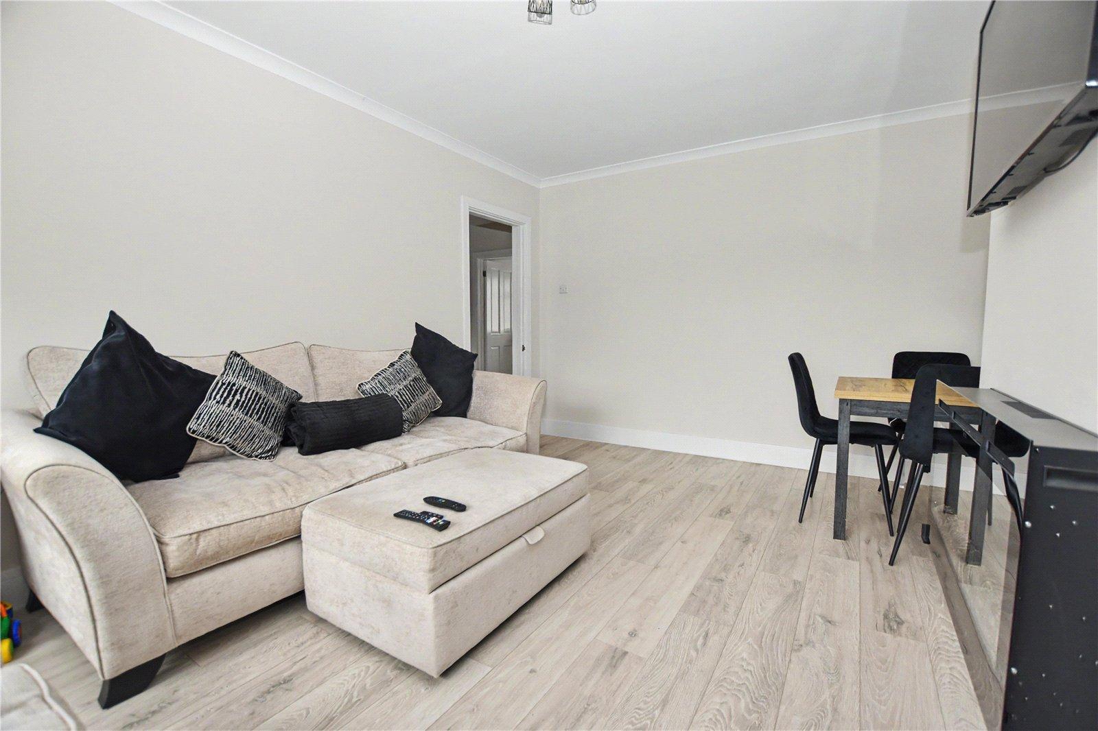 2 bedroom property for sale in Dartford | Robinson Jackson