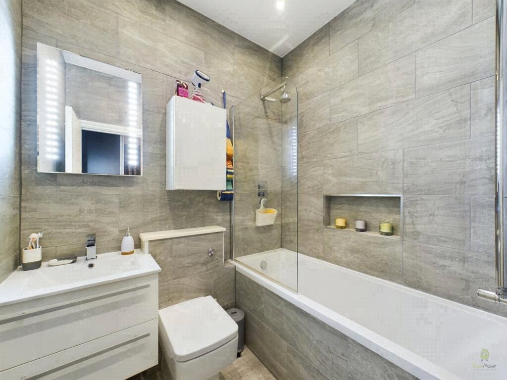 2 bedroom property for sale in Bexleyheath | Robinson Jackson
