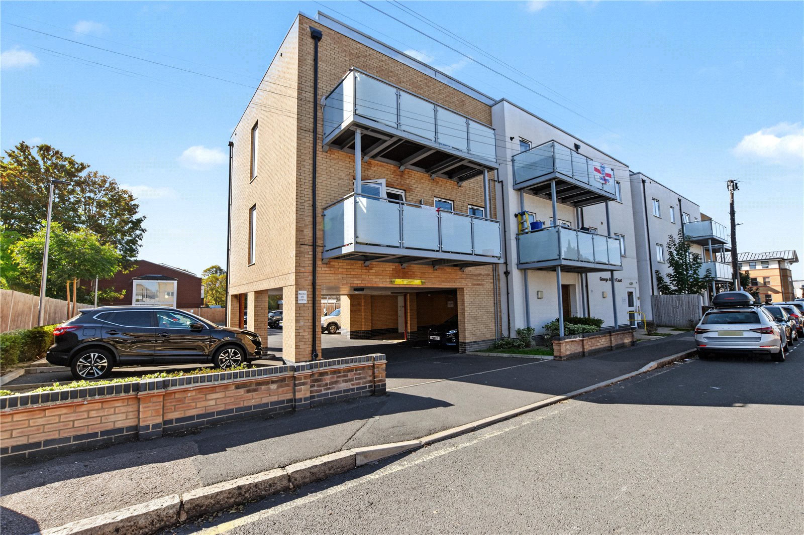 2 bedroom property for sale in  | Robinson Jackson