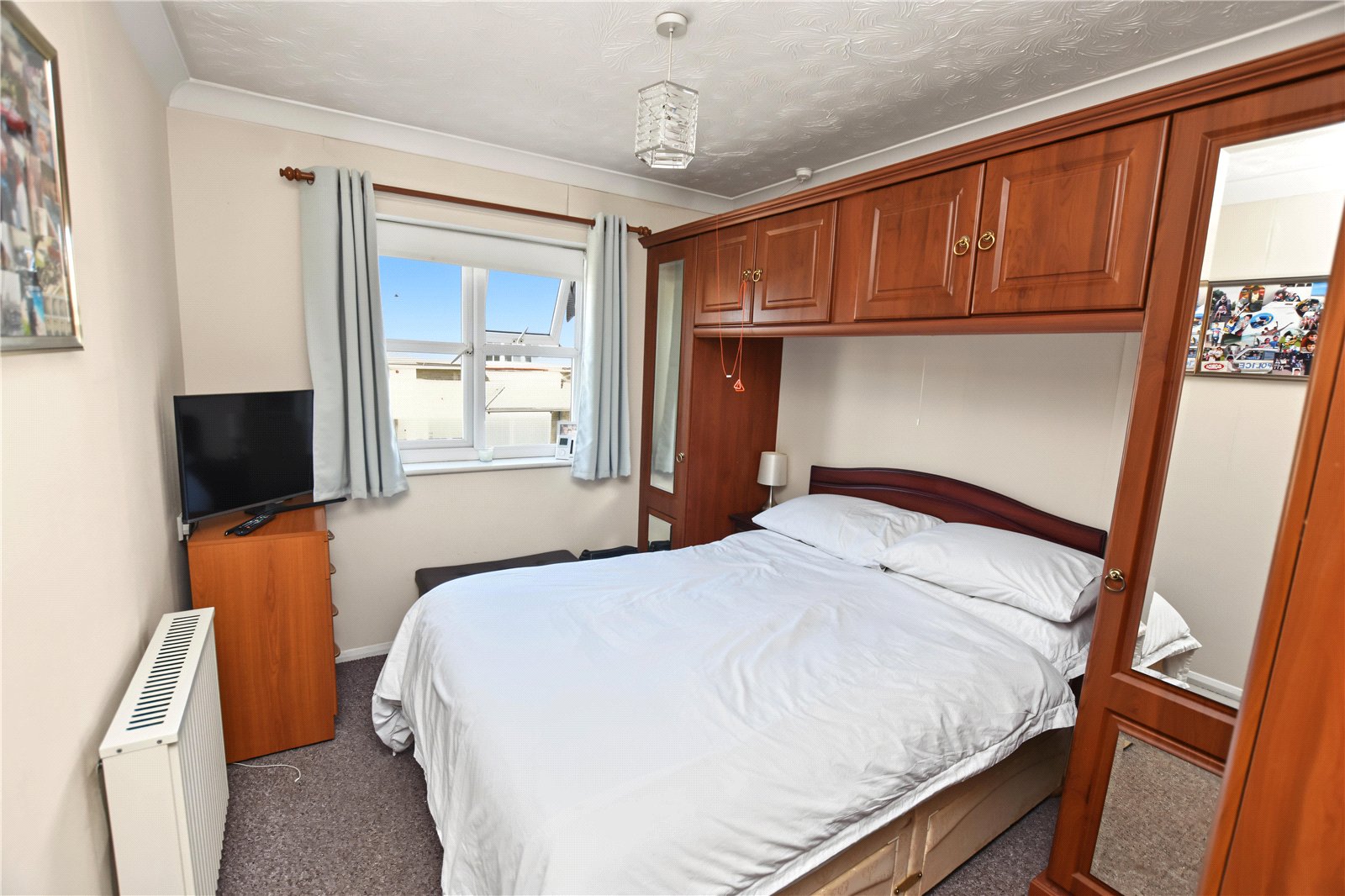 2 bedroom property for sale in 21 Pincott Road | Robinson Jackson