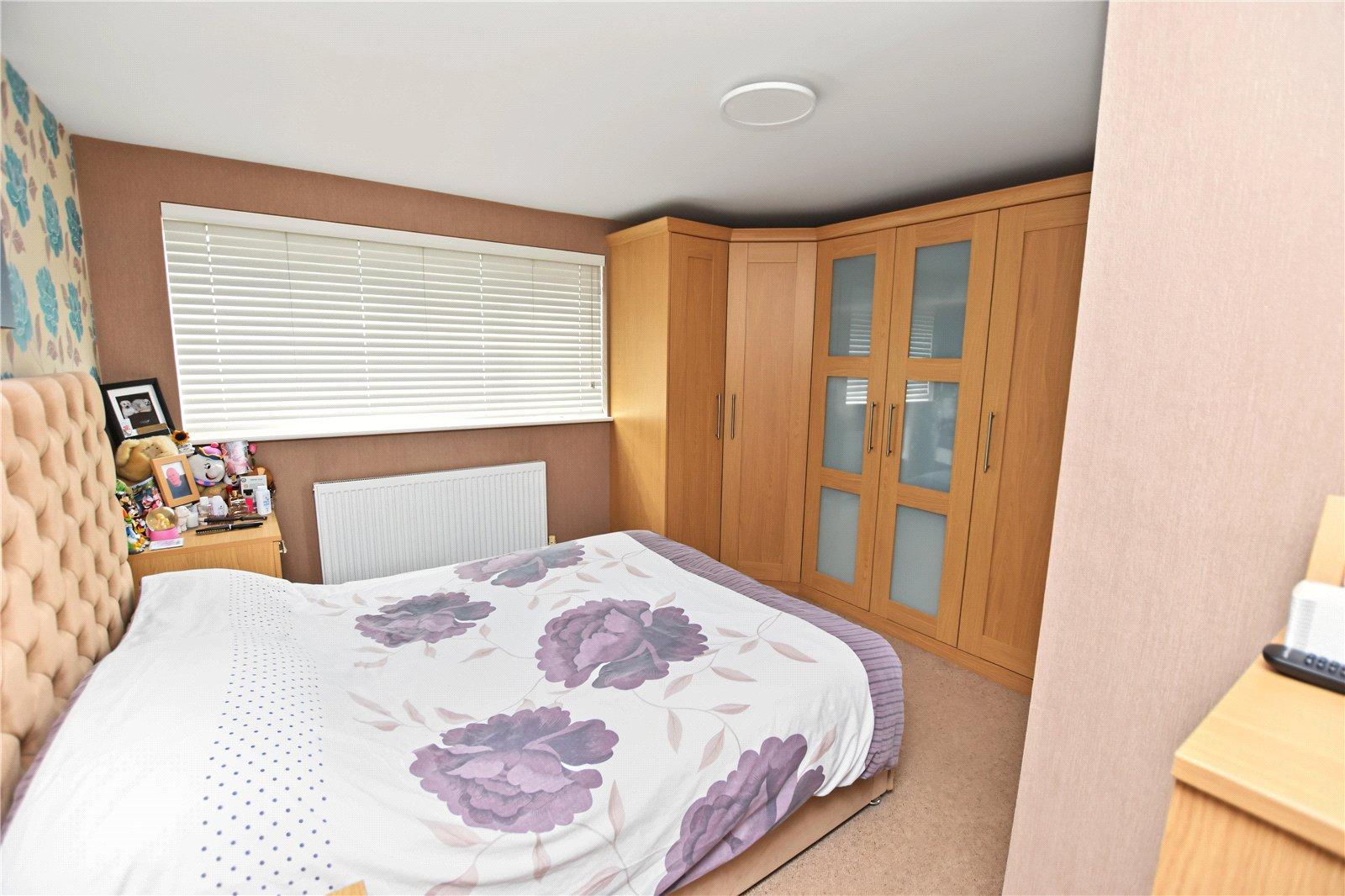 4 bedroom bungalow for sale in Bexleyheath | Robinson Jackson