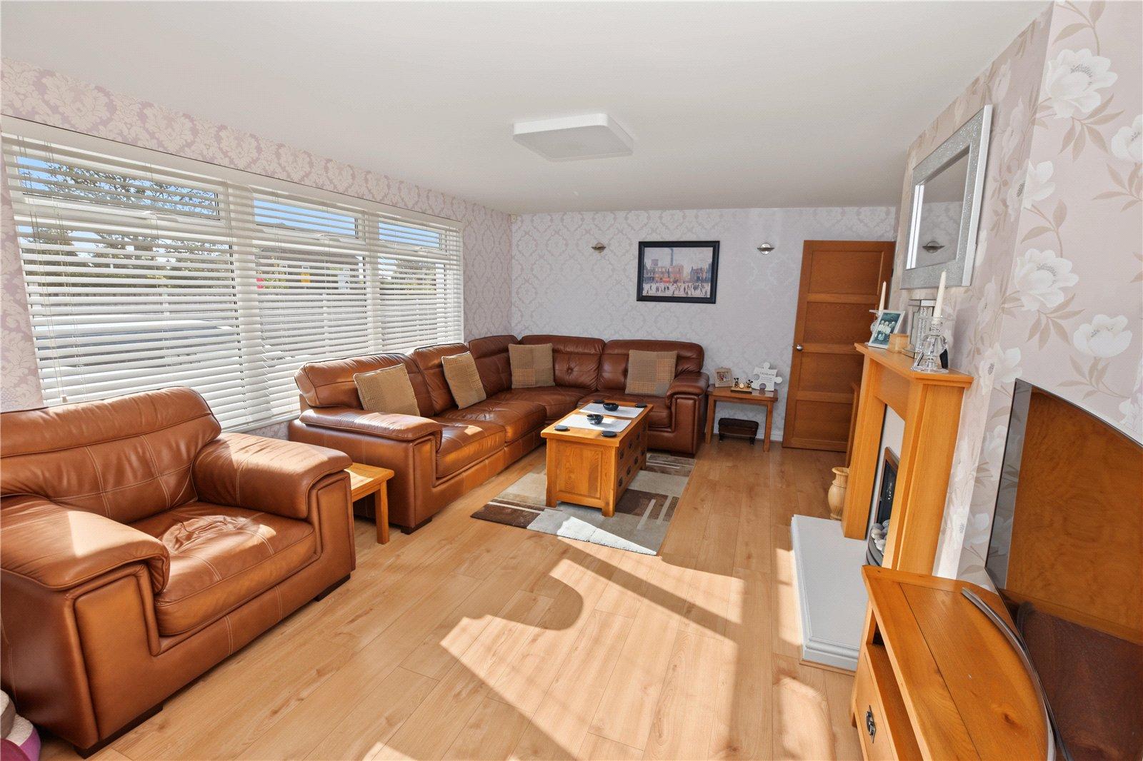 4 bedroom bungalow for sale in Bexleyheath | Robinson Jackson
