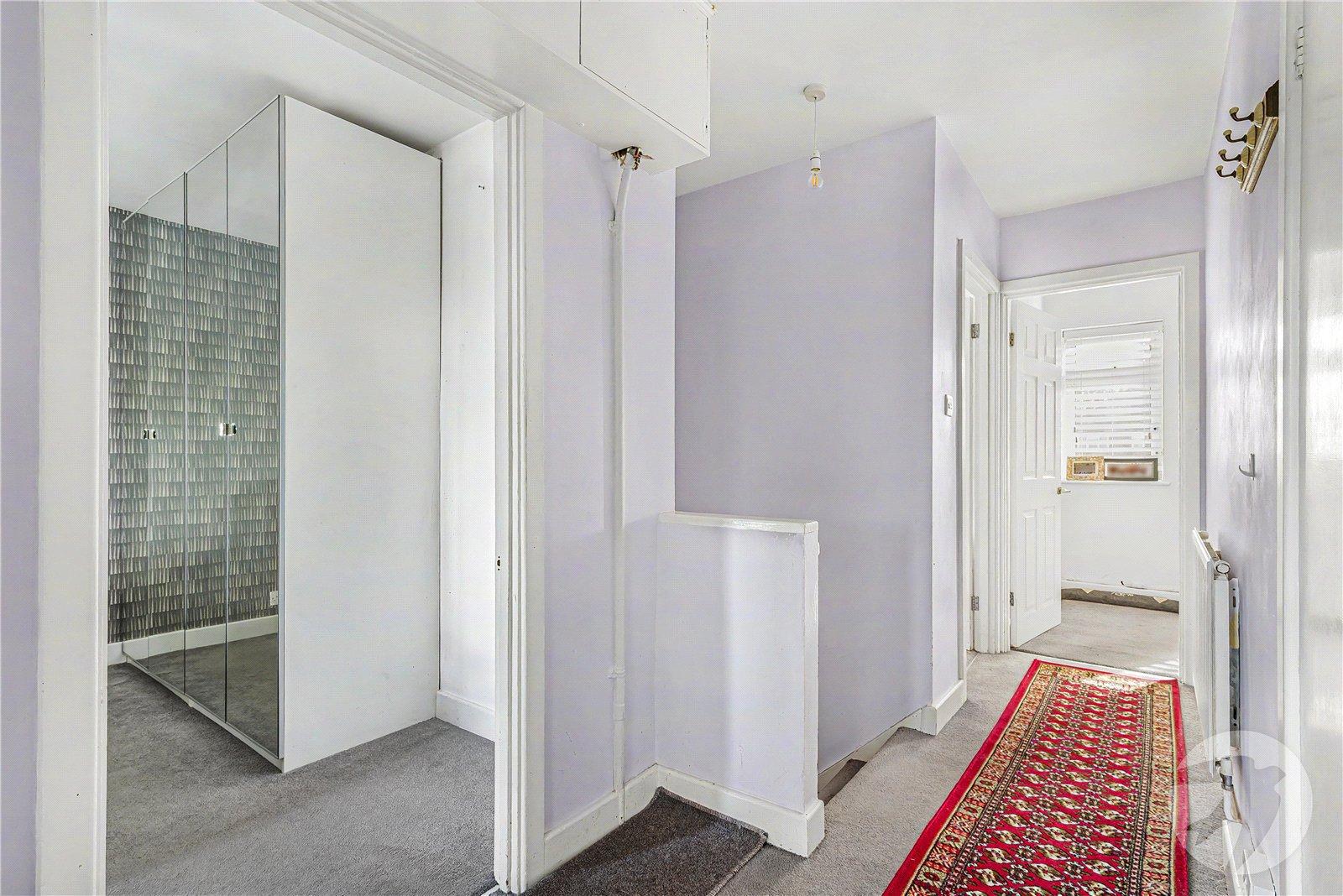 2 bedroom property for sale in Sidcup | Robinson Jackson