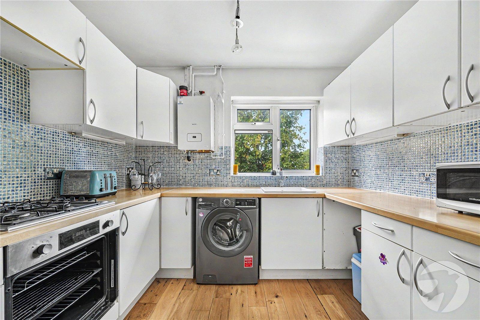 2 bedroom property for sale in Sidcup | Robinson Jackson
