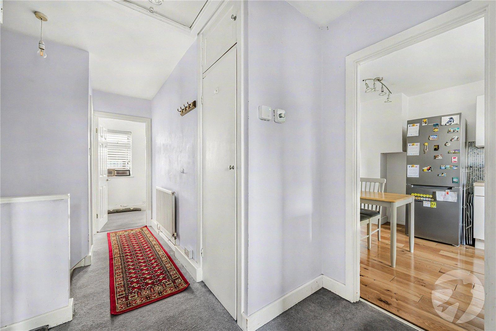 2 bedroom property for sale in Sidcup | Robinson Jackson