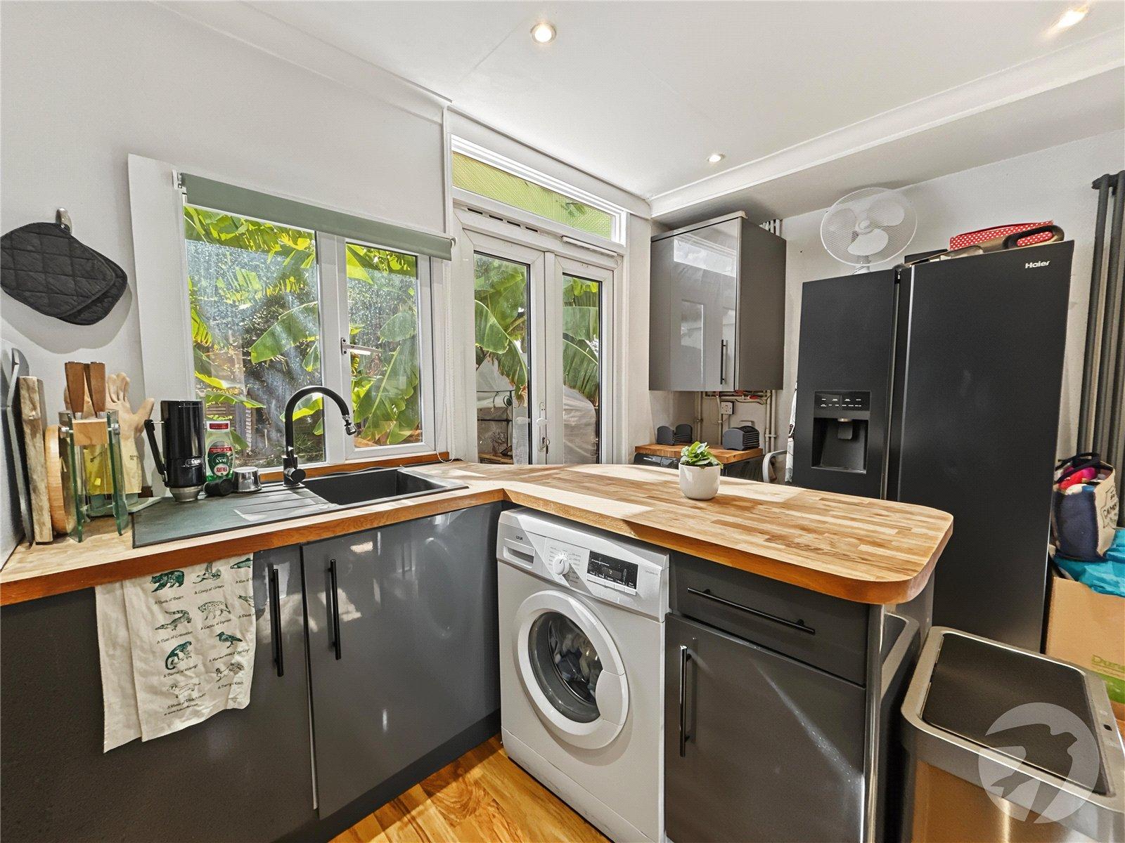 2 bedroom house for sale in Sidcup | Robinson Jackson