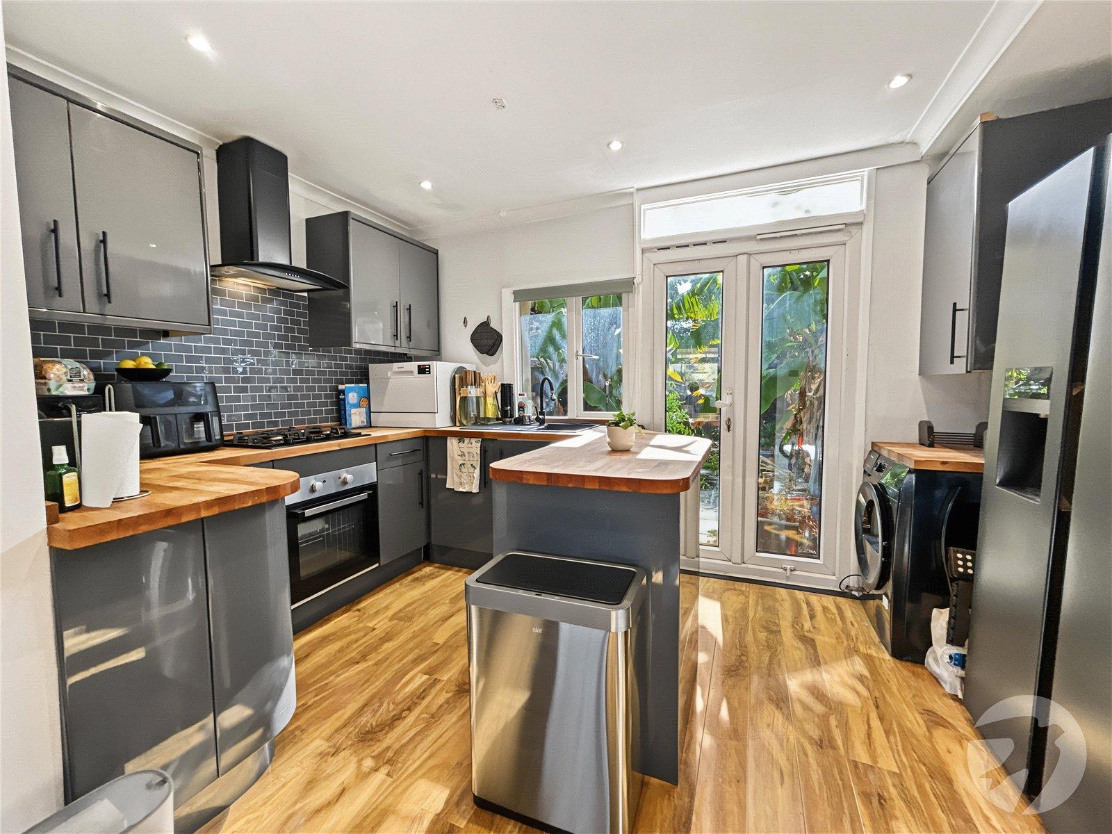 2 bedroom house for sale in Sidcup | Robinson Jackson