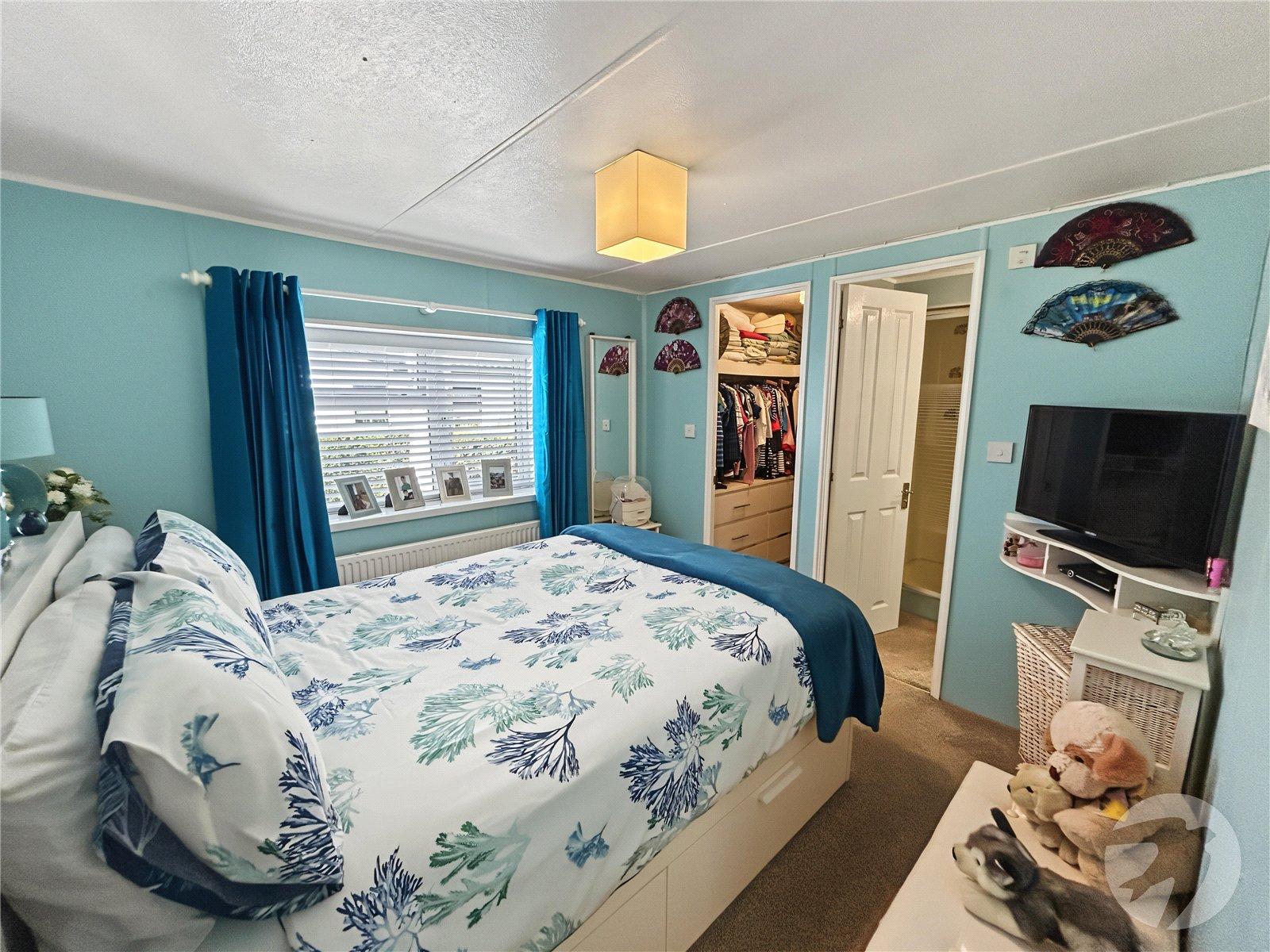 2 bedroom bungalow for sale in Stonehill Woods Park | Robinson Jackson