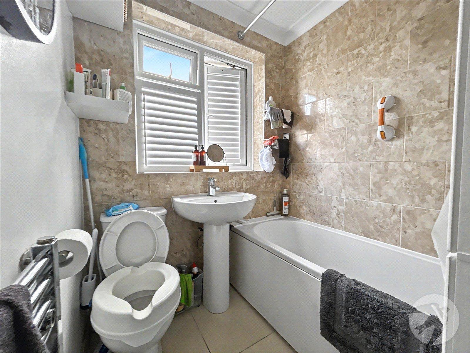 3 bedroom house for sale in Sidcup | Robinson Jackson