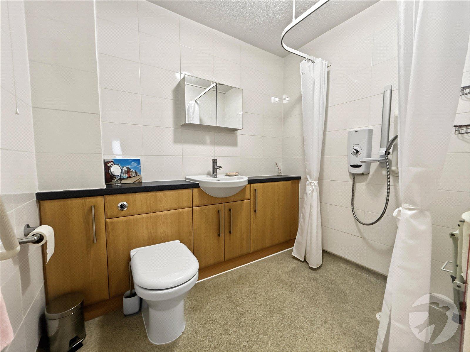 2 bedroom property for sale in Bowes Close | Robinson Jackson
