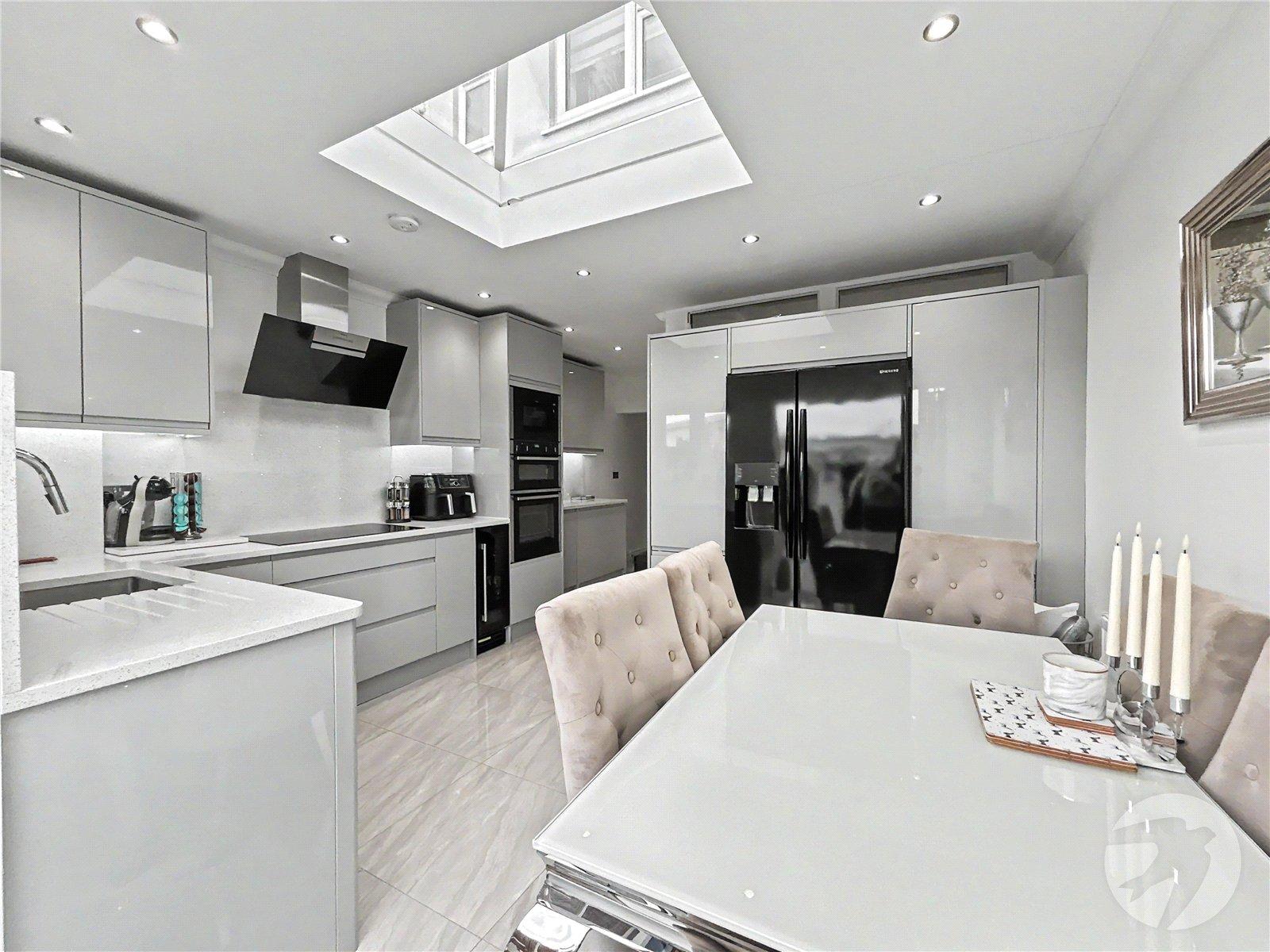 2 bedroom house for sale in Sidcup | Robinson Jackson