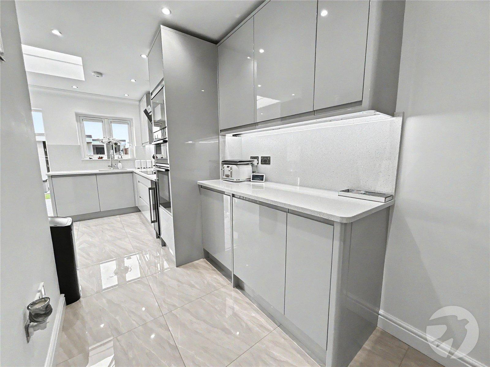 2 bedroom house for sale in Sidcup | Robinson Jackson