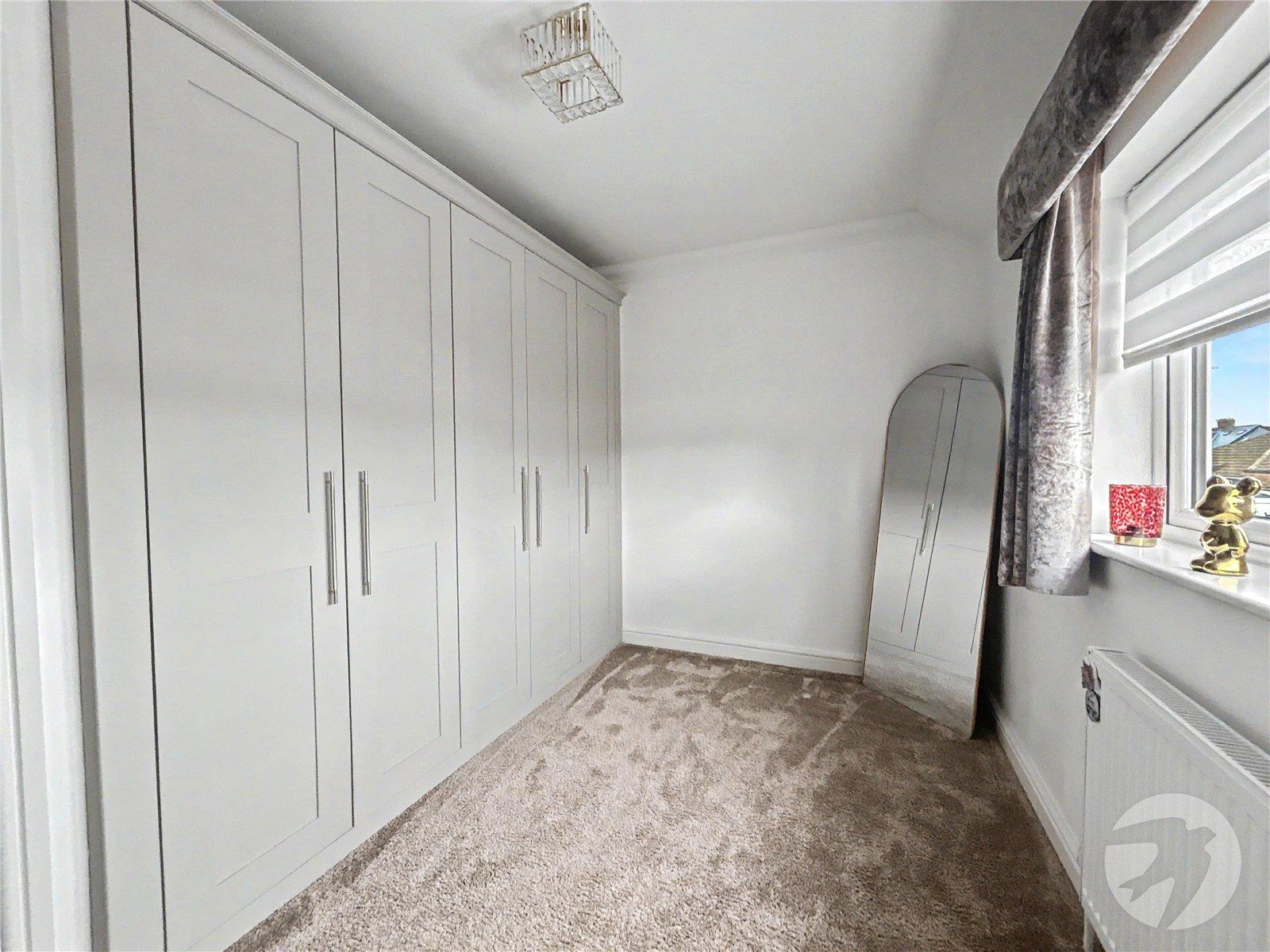 2 bedroom house for sale in Sidcup | Robinson Jackson