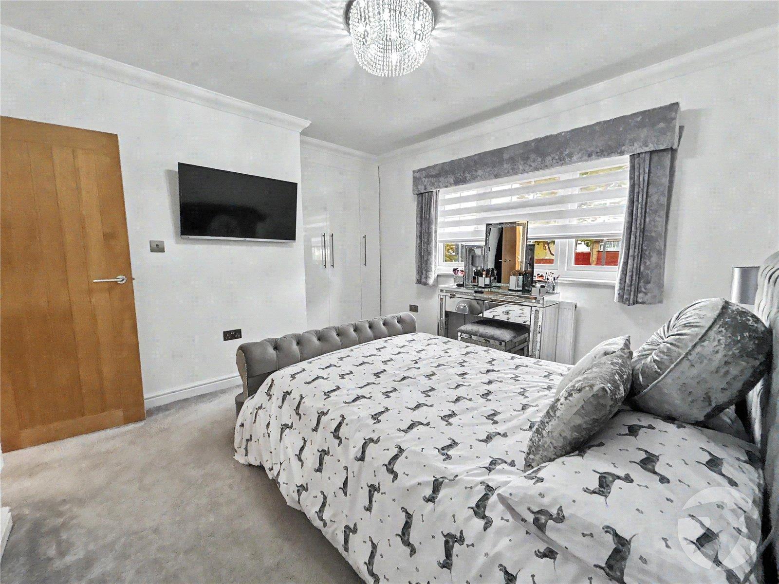 2 bedroom house for sale in Sidcup | Robinson Jackson