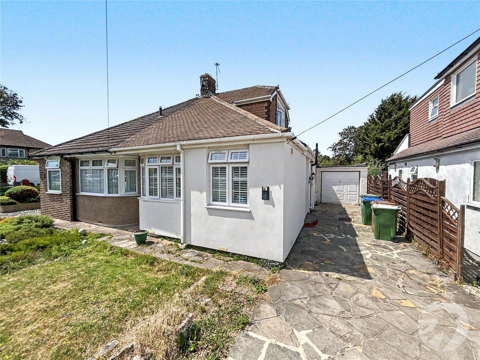 3 bedroom bungalow for sale in Sidcup | Robinson Jackson