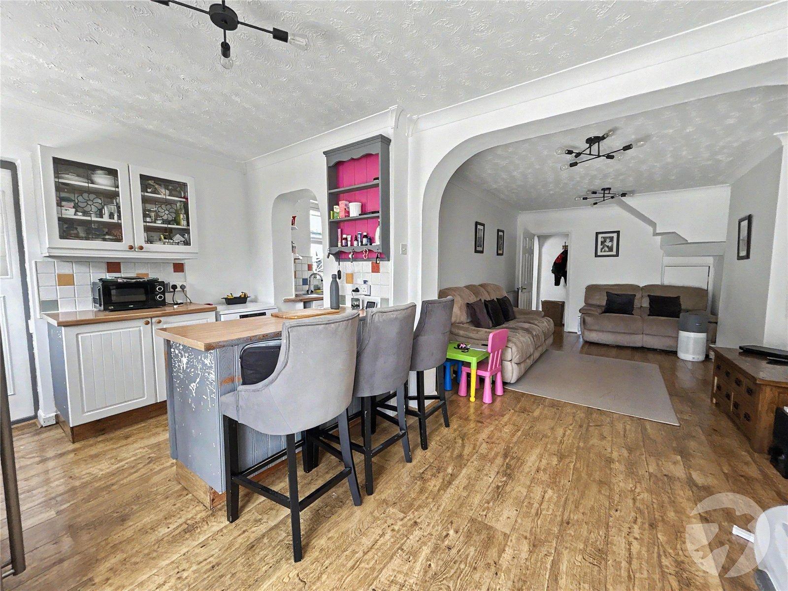 3 bedroom bungalow for sale in Sidcup | Robinson Jackson